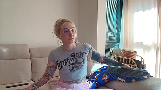tattoobbgirl online show from June 12, 3:53 pm