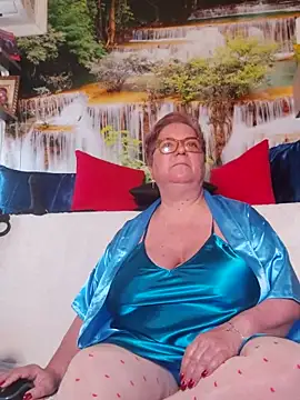 QueenPammy1 online show from February 2, 7:29 am