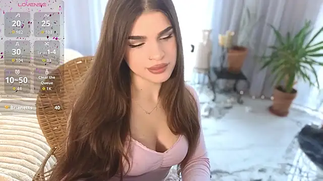 lili hotly online show from May 31, 5:57 am