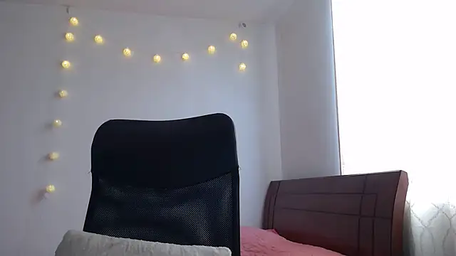 nalafoster online show from March 14, 3:57 pm