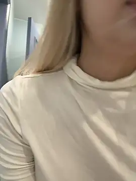 katyevance online show from February 12, 7:32 am