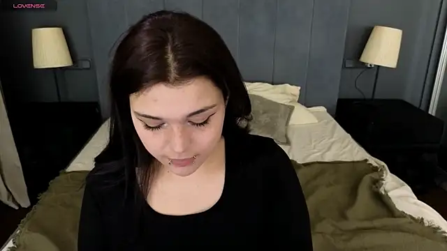 SHERI BELTON online show from November 25, 7:36 pm