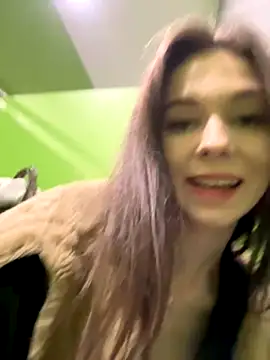 MilaBee online show from November 2, 10:18 am