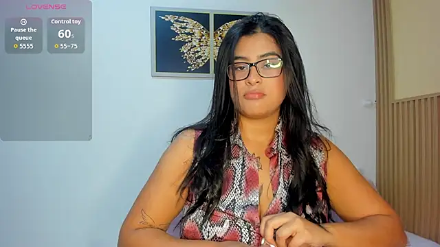Snapshot of sharonscoth chatting on October 11, 8:33 pm sharonscoth online show from October 11, 8:33 pm