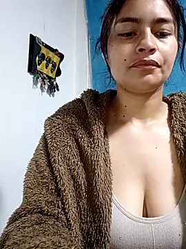 AlanaHotxx online show from October 4, 7:14 am