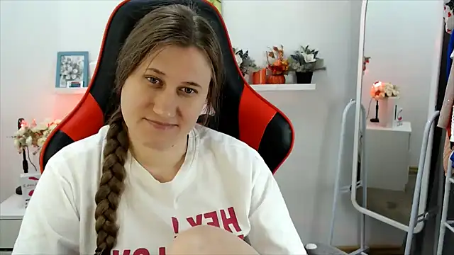 Lucky Lana online show from June 23, 3:26 am