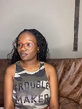 YummyMelanin117 online show from February 3, 6:34 pm