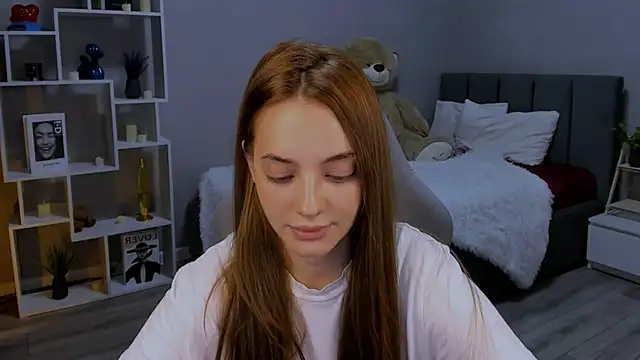 MelanieAlves online show from November 29, 6:45 pm