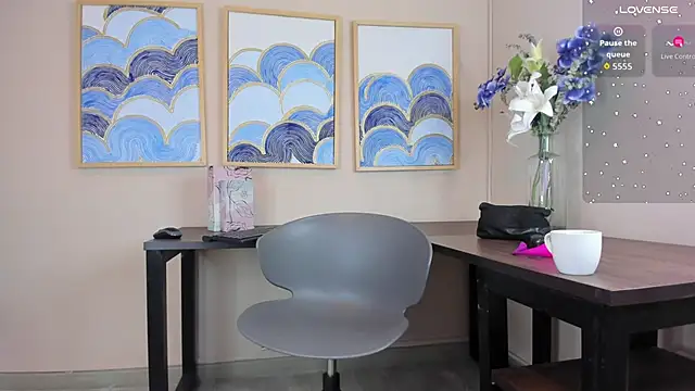 andrea xoe  online show from November 5, 12:43 pm