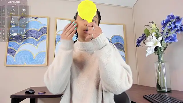 andrea xoe  online show from November 6, 1:17 pm