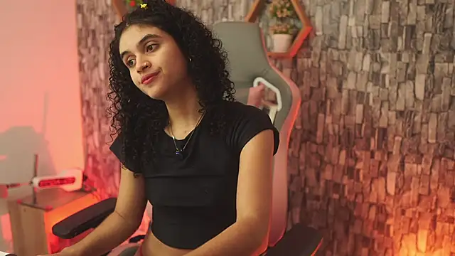 bonniie 98  online show from February 24, 9:13 pm