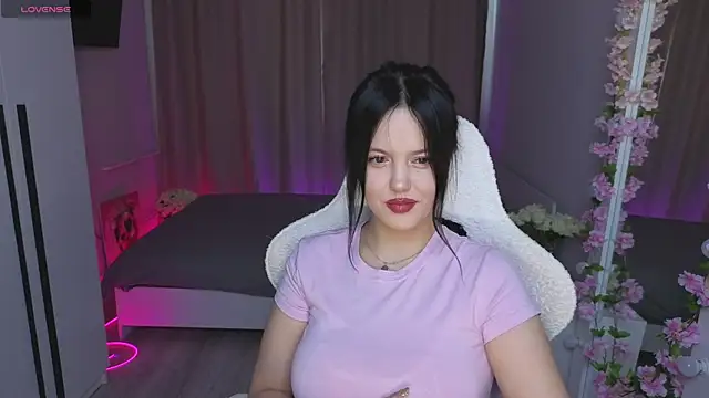 Snapshot of Betty__Davvis chatting on October 6, 1:50 pm Betty Davvis online show from October 6, 1:50 pm
