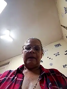 katrina perez online show from November 15, 11:06 pm