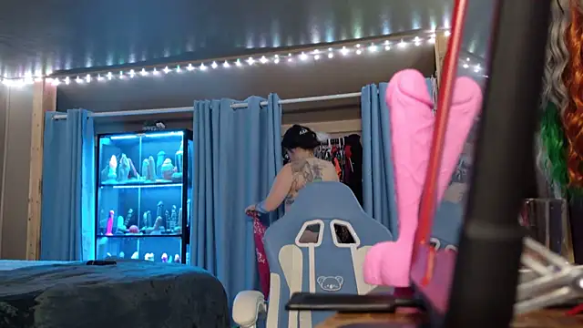 mavismable online show from February 14, 6:04 am