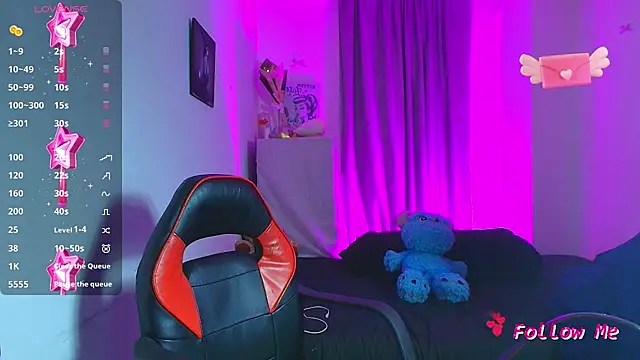 SkylerBennet online show from July 23, 1:29 am