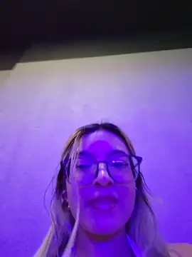 Pretty roxxyy online show from February 8, 1:37 pm