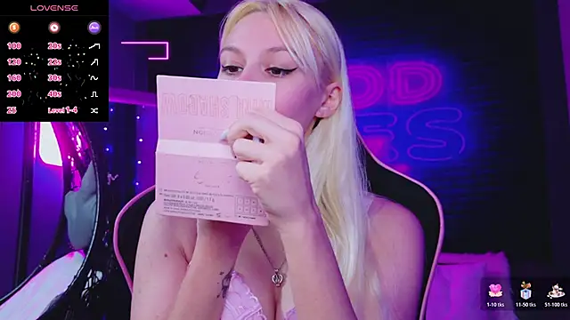 AlessiaCroft online show from January 8, 5:22 am