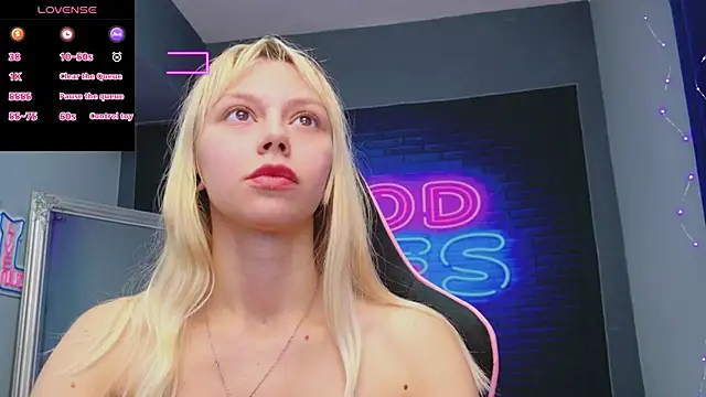 AlessiaCroft online show from October 7, 4:39 am