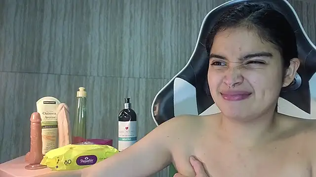 clementine t online show from November 28, 1:03 pm