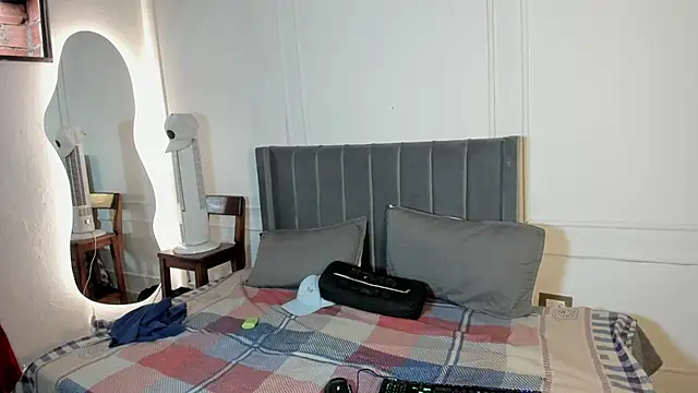 LuxuryHeaven online show from September 24, 7:13 pm