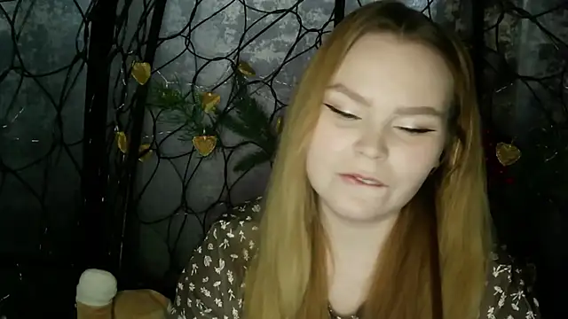 blushing star online show from March 4, 7:48 am