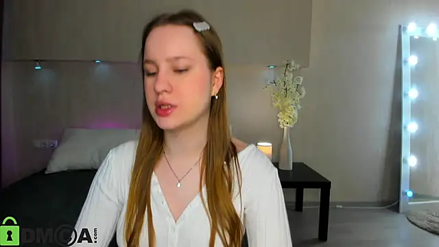 Candy Cansew online show from March 24, 1:11 am