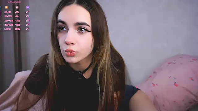 CupSizeGirl online show from October 17, 4:32 pm