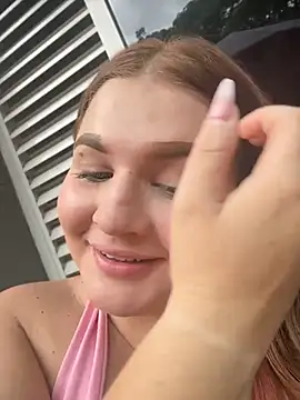 valentina-diiaz online show from July 10, 4:51 pm
