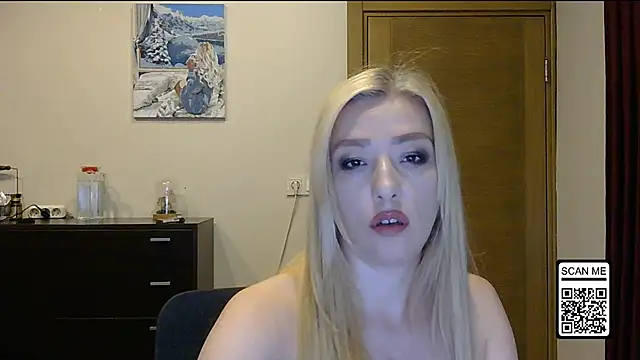Snapshot of Wild_Silk_Desire chatting on October 13, 1:58 pm Wild Silk Desire online show from October 13, 1:58 pm