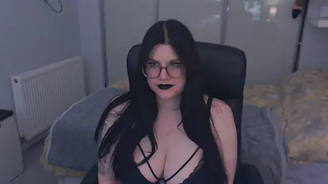 GothSuccubusBabe online show from July 12, 1:39 am