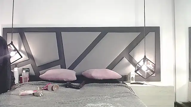 amanda ramirez online show from May 28, 9:56 pm
