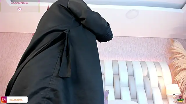 valt  online show from November 1, 10:14 pm