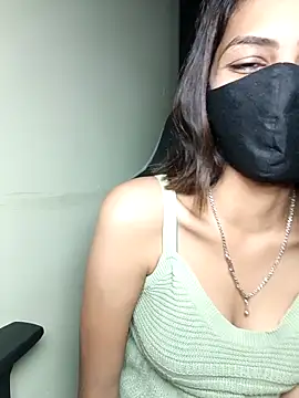 Isha Sax online show from September 27, 7:37 am