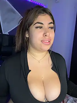 jazminslut online show from June 7, 3:35 am