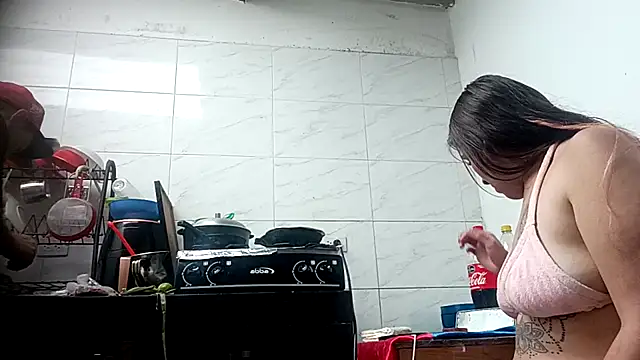 Snapshot of twodoo chatting on October 13, 7:16 pm twodoo online show from October 13, 7:16 pm