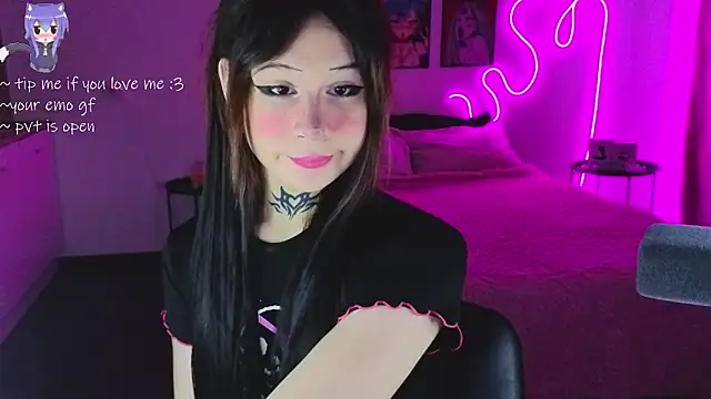 your little eva online show from March 1, 2:06 pm