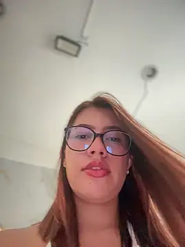 sara calderon online show from March 18, 2:00 pm