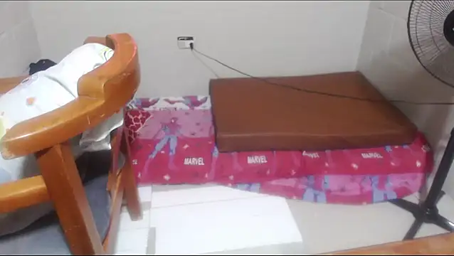 rose-crystal online show from April 13, 12:23 am