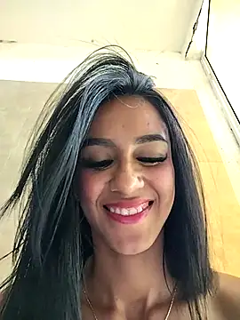 Juliana Xander online show from September 26, 4:15 pm