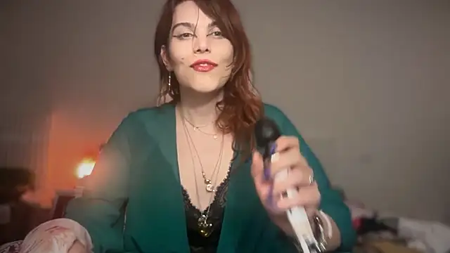 refem9 online show from April 18, 9:15 pm