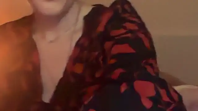 refem9 online show from April 16, 9:39 pm