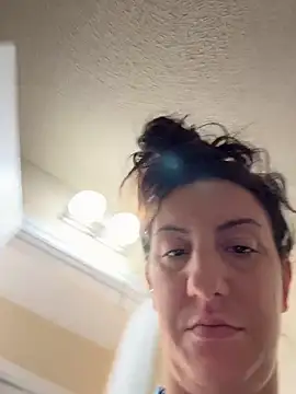 sweetsirenn online show from March 26, 10:11 pm