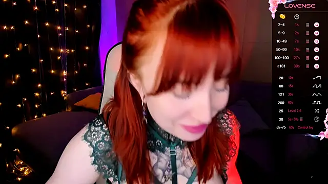 deboramoore online show from October 24, 2:18 am