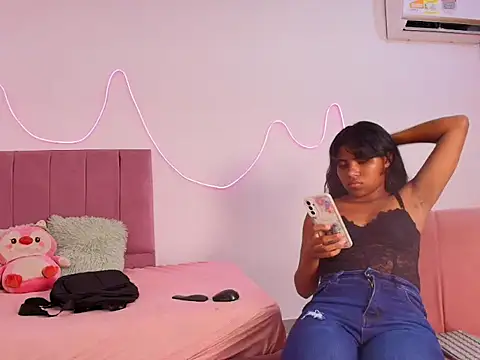 Andre lezcano online show from April 11, 8:45 pm