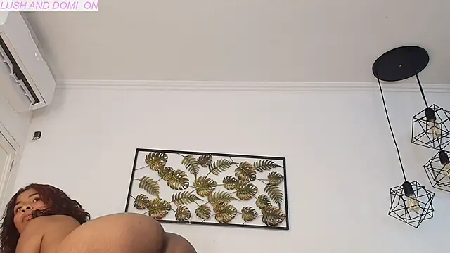 Snapshot of zuri_villegas chatting on October 1, 8:25 pm zuri villegas online show from October 1, 8:25 pm