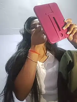 cute radhikaa online show from June 13, 1:52 pm