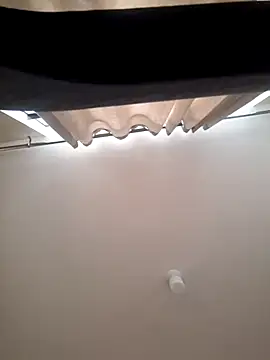 honeysweet111 online show from April 17, 10:23 pm