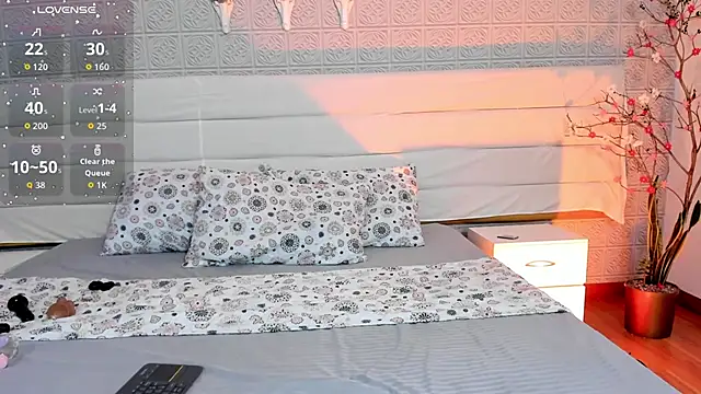 KamileBlake online show from January 13, 4:40 am