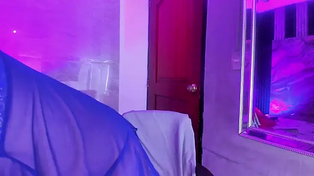 Agatha Pleasure online show from December 1, 1:03 pm