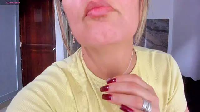 Agatha Pleasure online show from June 3, 2:33 pm